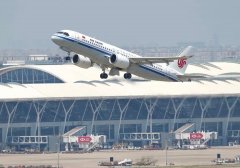 国航首架 C919 客机首次试飞：两舱 158 座最宽松客舱布局，计划 8 月底